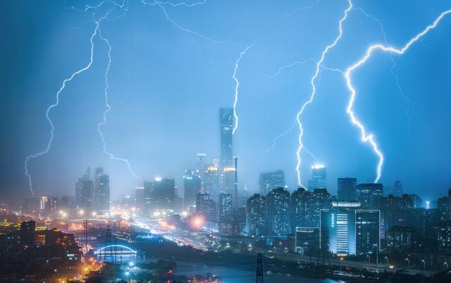 雨!几天下完一年的雨只能一泄了之?冰球突破豪华版app暴雨!还是暴(图4) 雨!几天下完一年的雨只能一泄了之?冰球突破豪华版app暴雨!还是暴(图4)